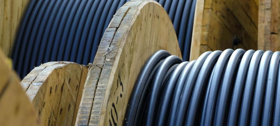 Aeris Cables - cavi speciali - lavorazione cavi - confezione - bobine in legno